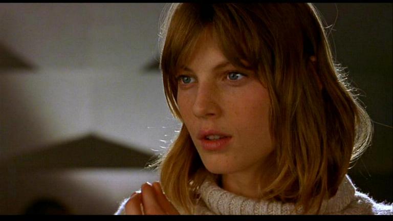 Angela Lindvall
